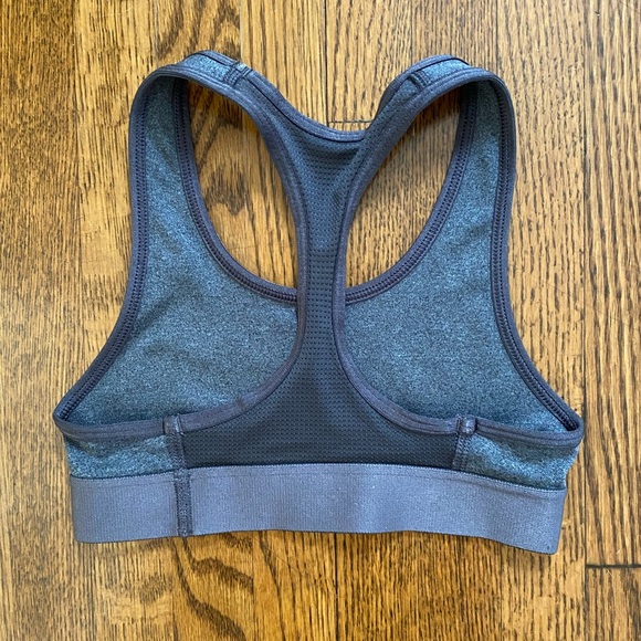 Under Armour Toddler Girl Heather Grey Top Size: XS (US6) - Picture 2 of 3